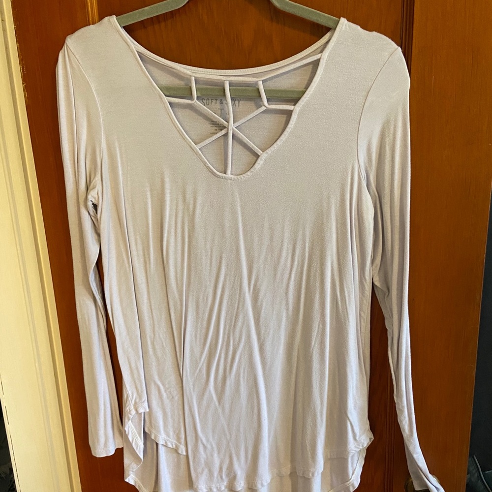Lavender American eagle shirt